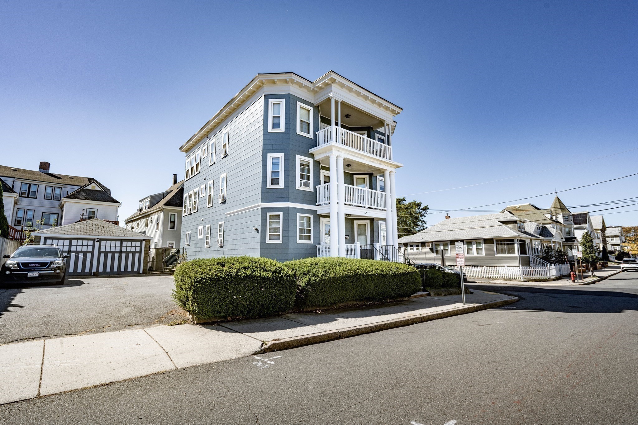 123 Crest Ave, Revere, MA 02151