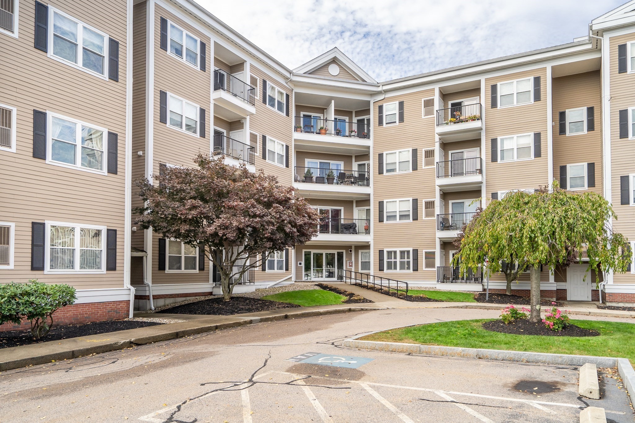 989 East Street Unit 210, Dedham, MA 02026