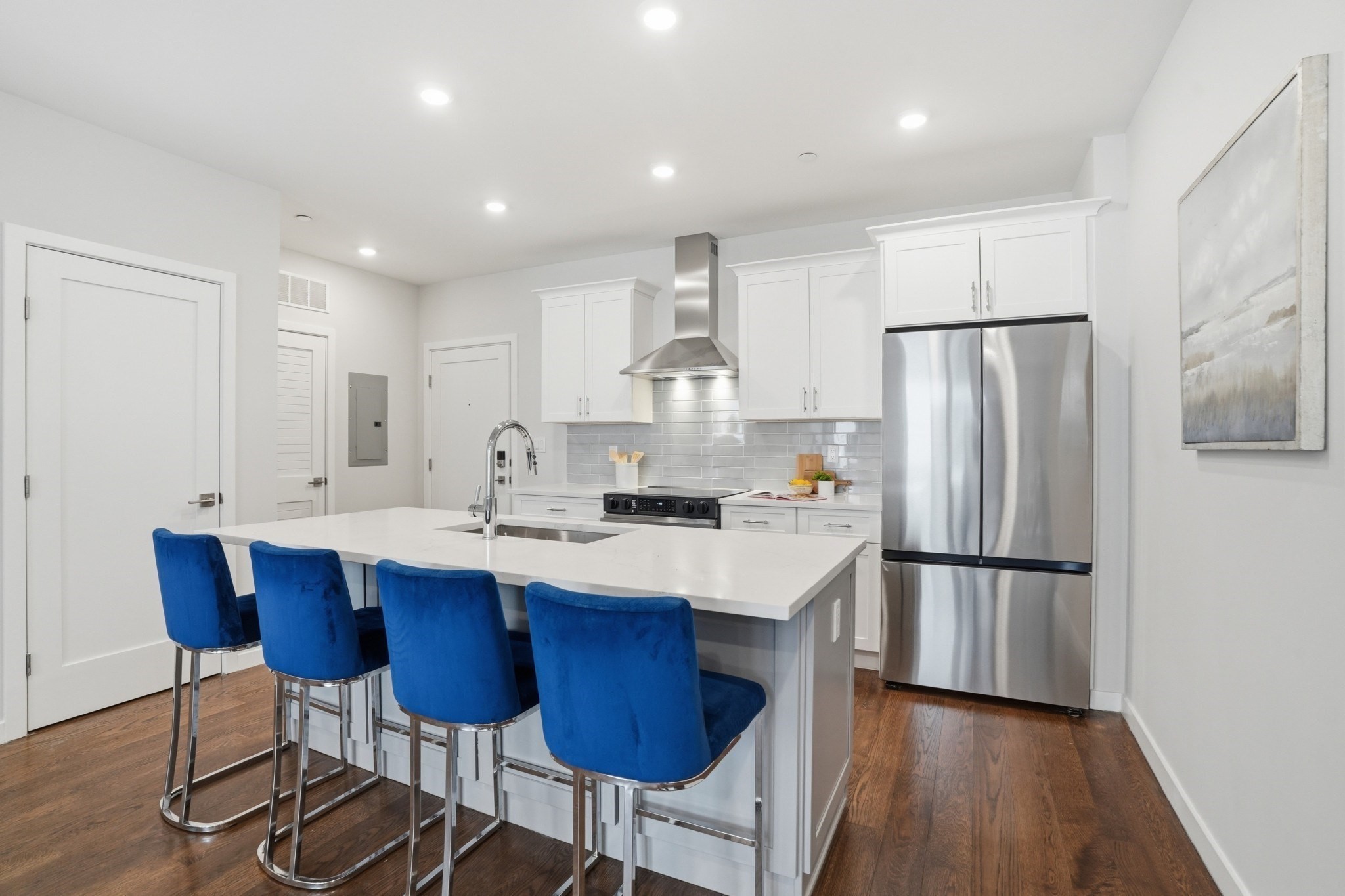 267 Old Colony Unit 611, South Boston, Boston, MA 02127