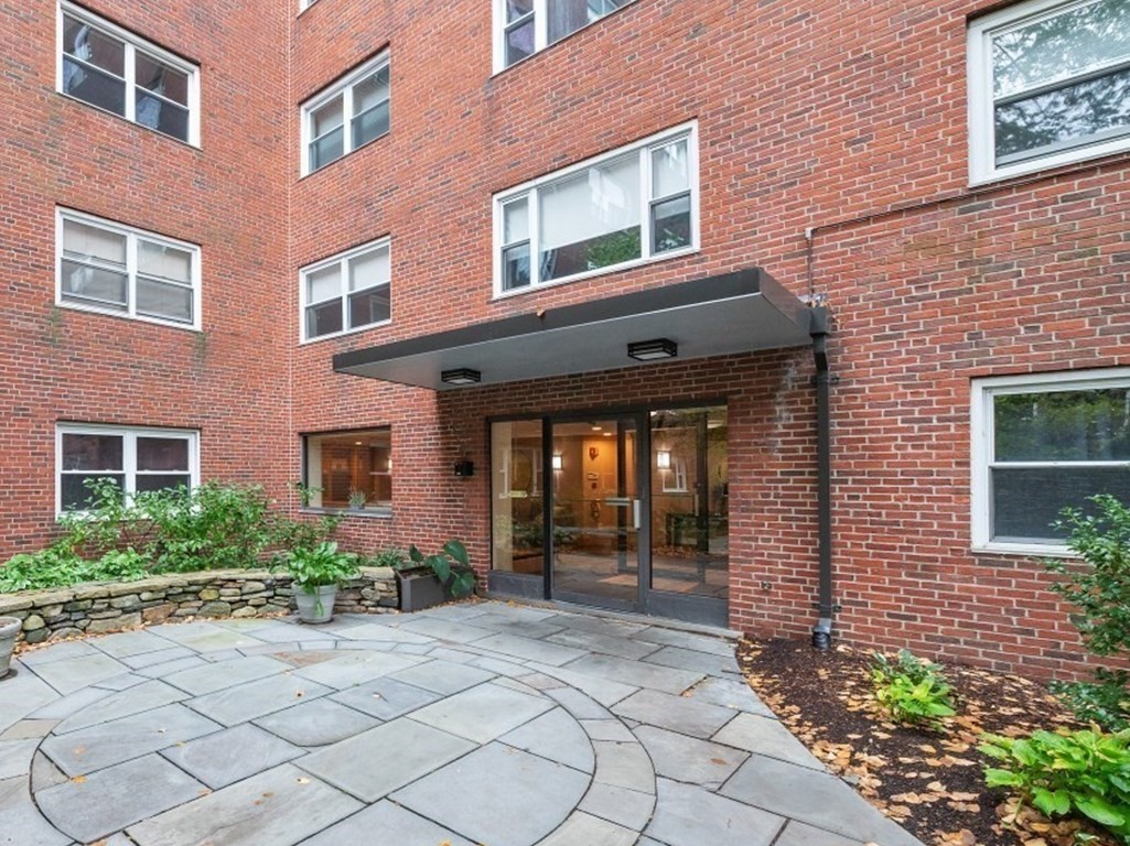 131 Sewall Ave Unit 66, Brookline, MA 02446