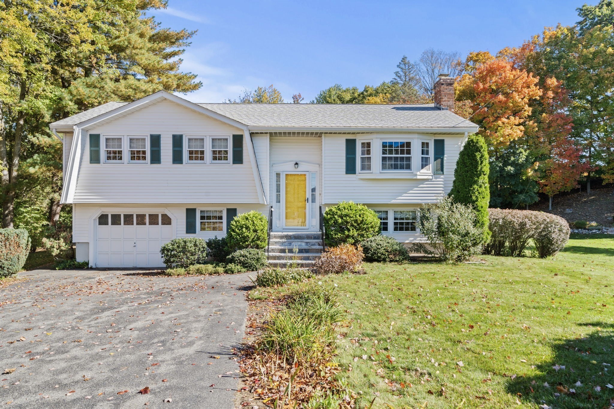 5 Bamberg Drive, Woburn, MA 01801