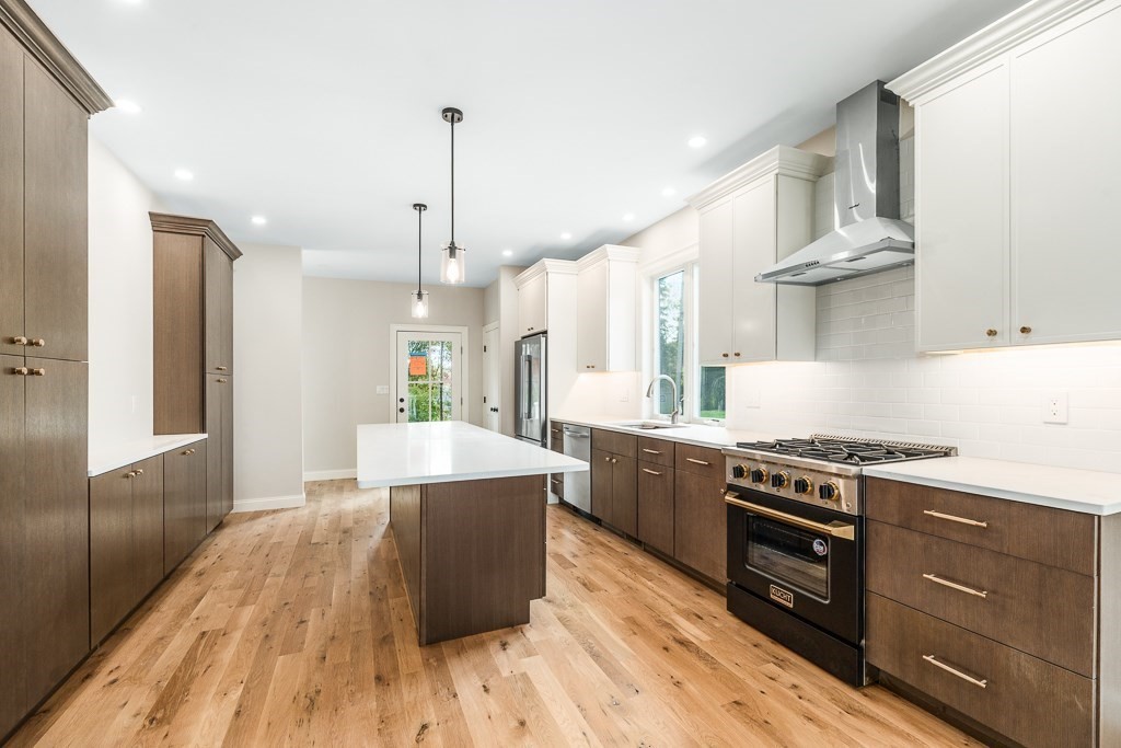 5 Mollie's Ln Unit A, Gloucester