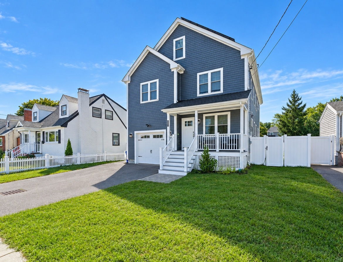 42 Como Rd, Hyde Park, Boston, MA 02136
