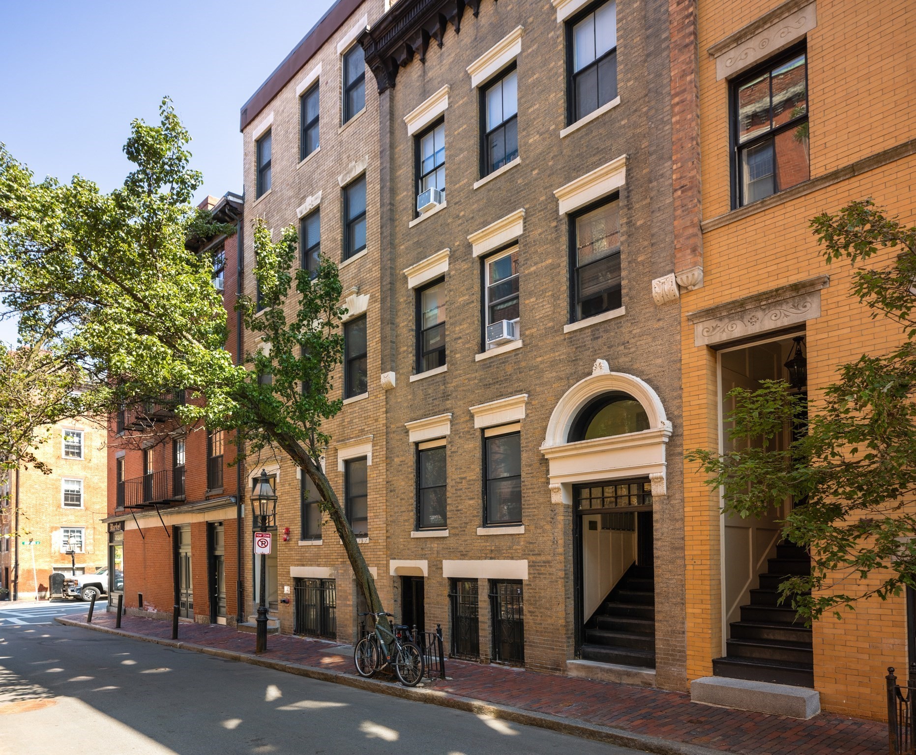 100 Myrtle Street, Beacon Hill, Boston, MA 02114