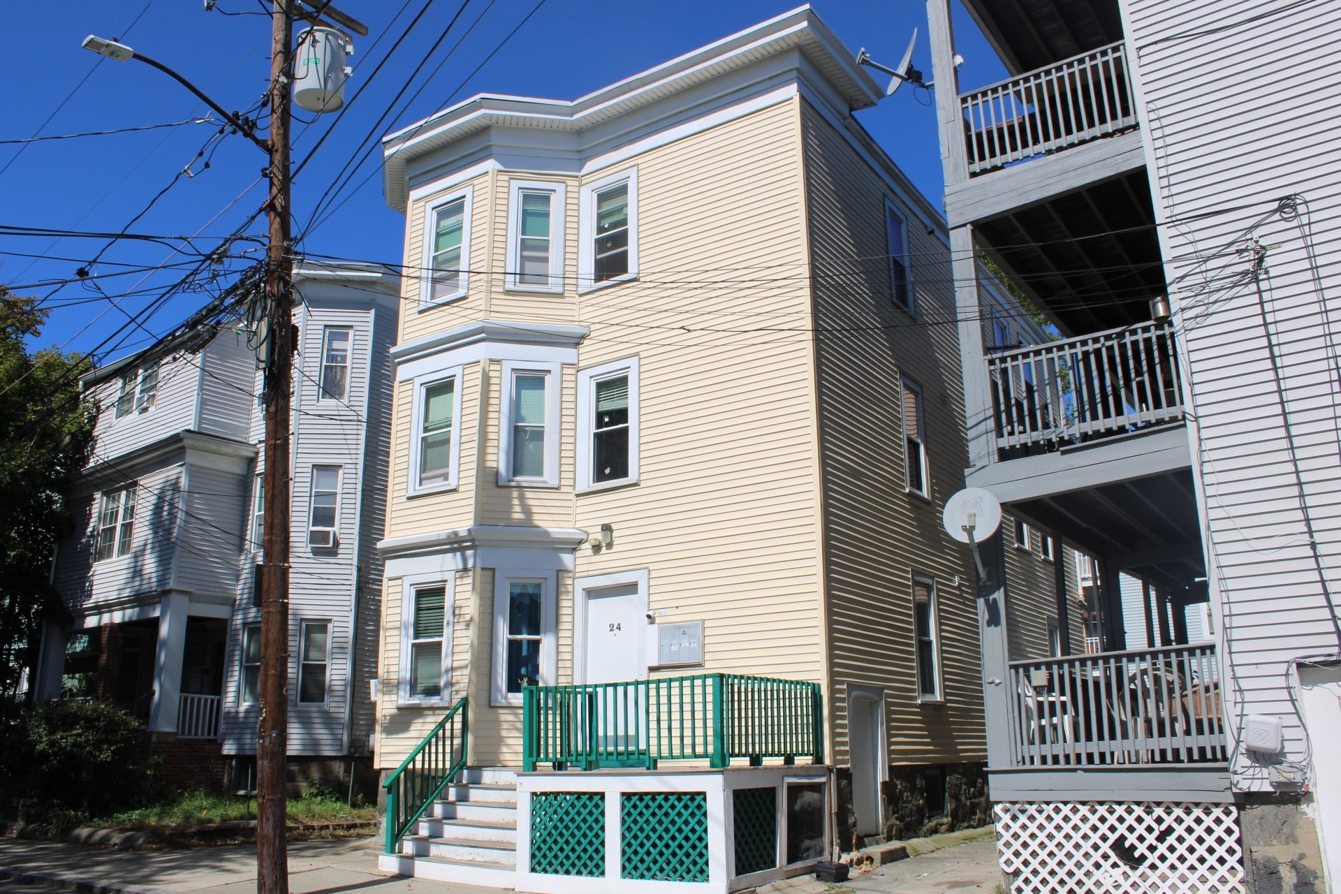 24 Farrington Ave, Boston - Allston, MA 02134
