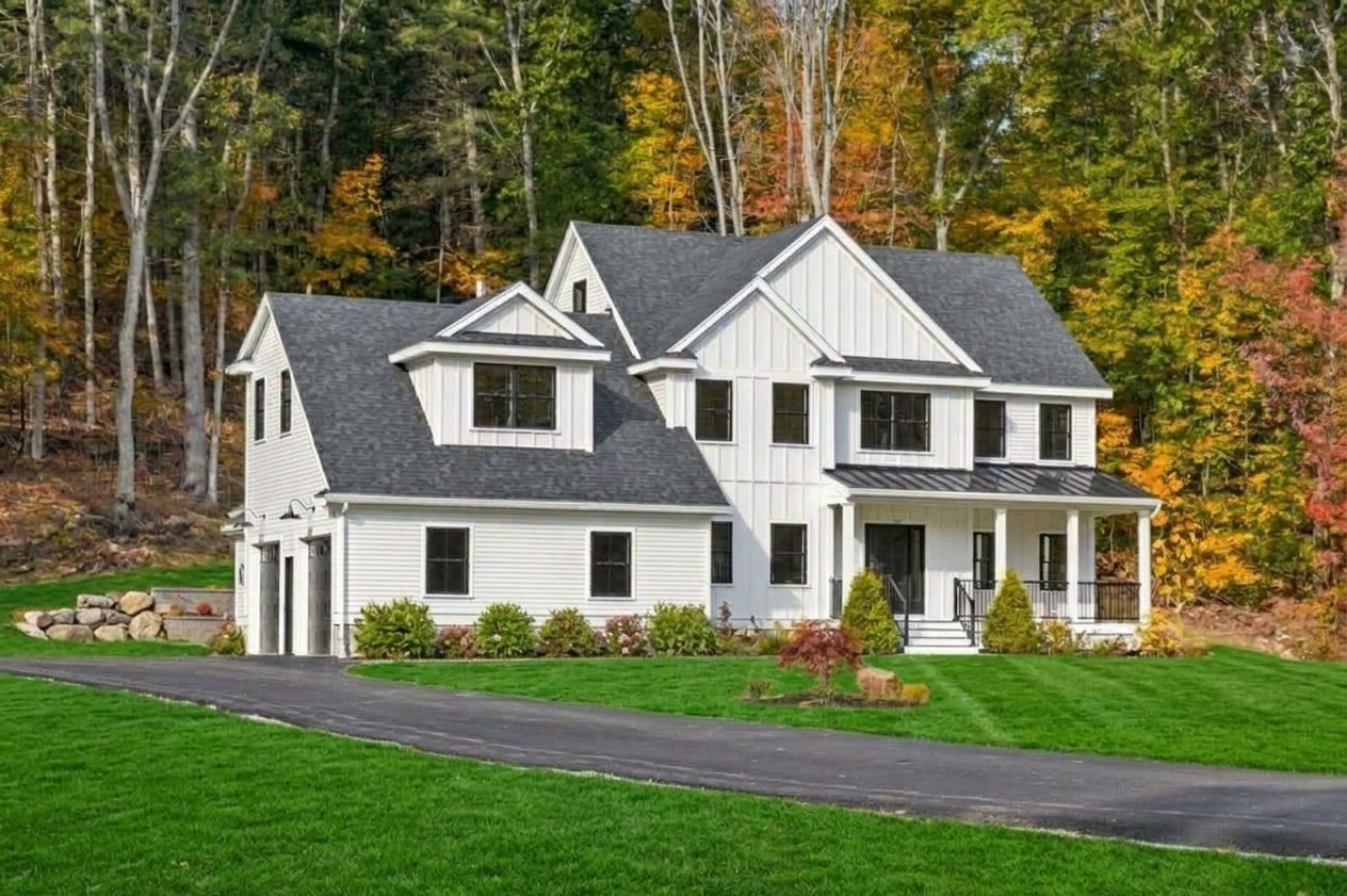 106 Spofford Rd, Boxford