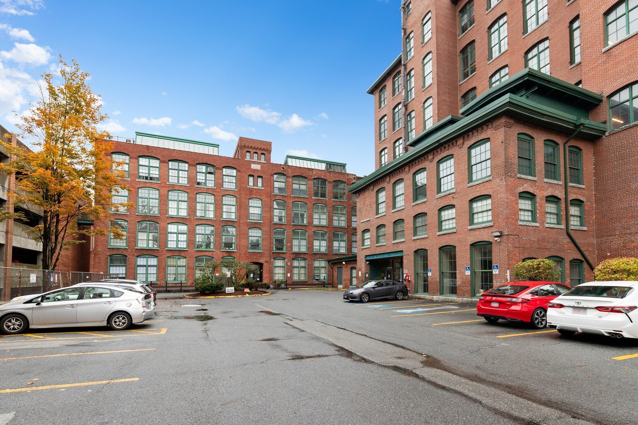 200 Market Street Unit 413, Lowell, MA 01852