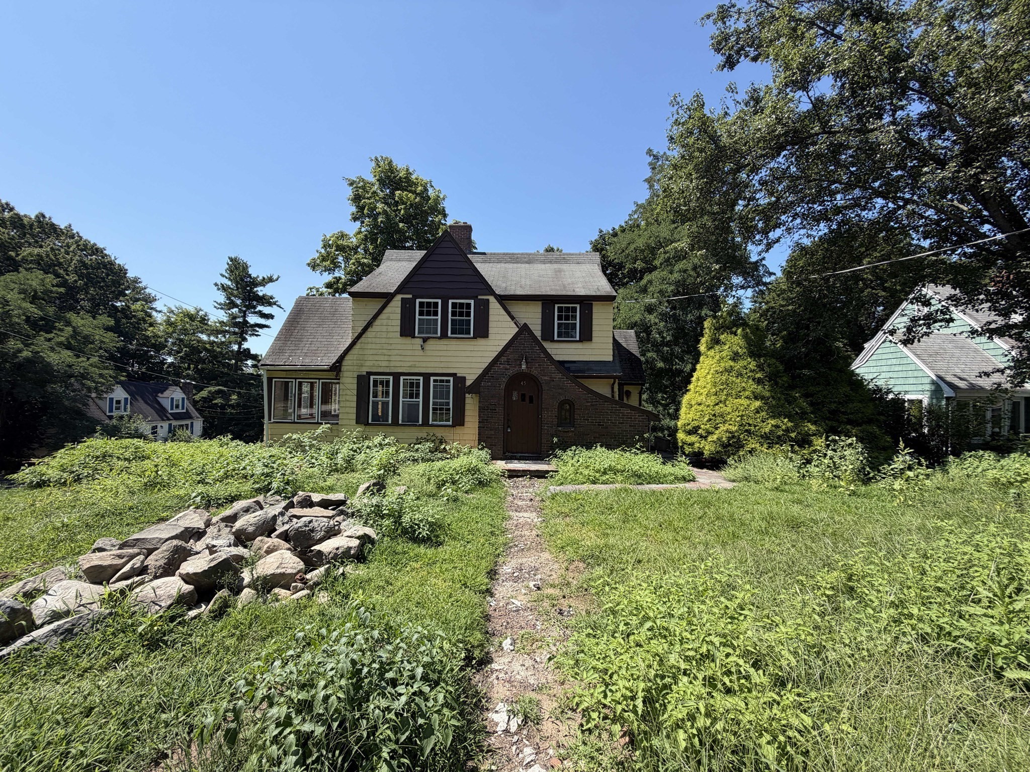 45 Longview Rd, Reading, MA 01867
