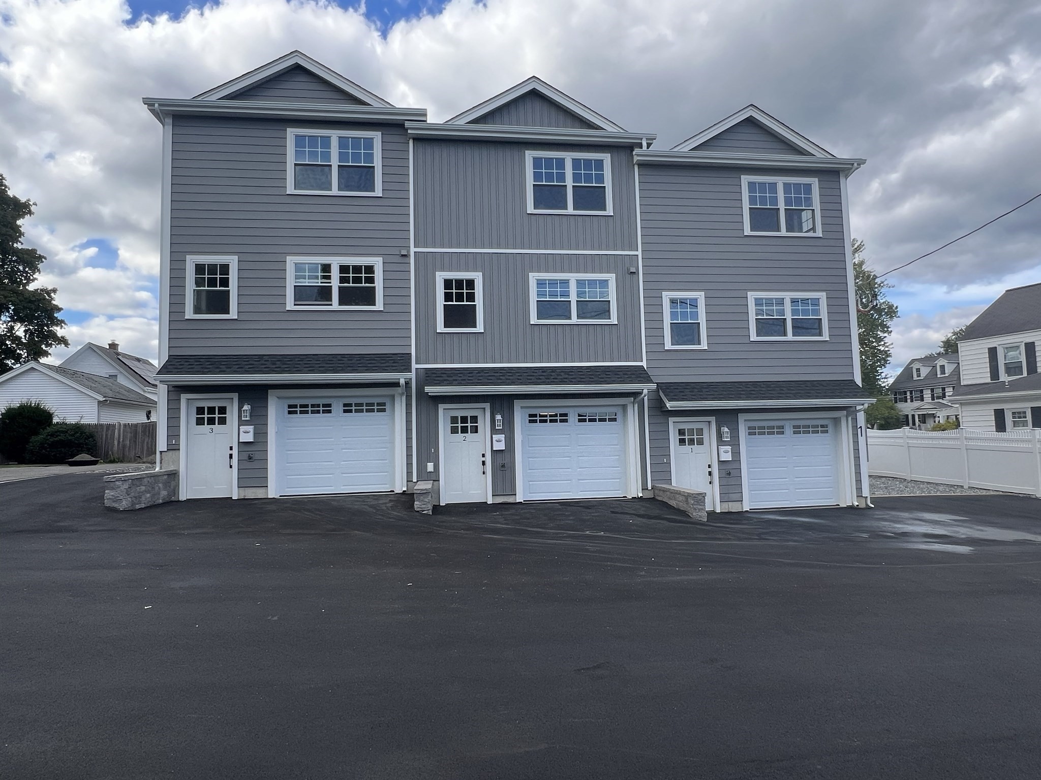 1 Richmond Park Unit 1, Woburn, MA 01801