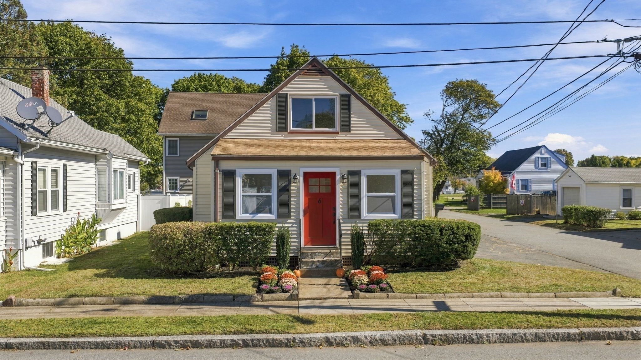 6 Norfolk Ave, Peabody, MA 01960