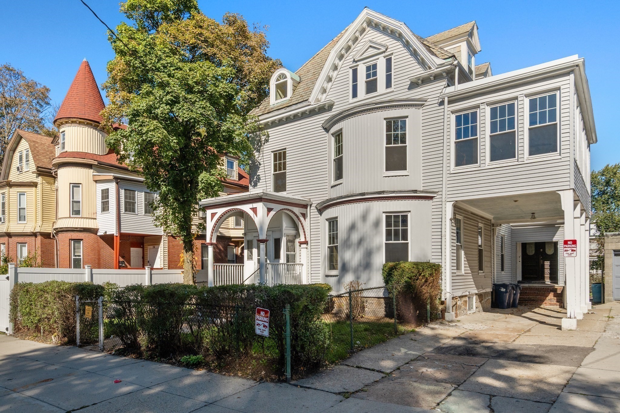 26 Lawrence Ave, Boston - Dorchester, MA 02121