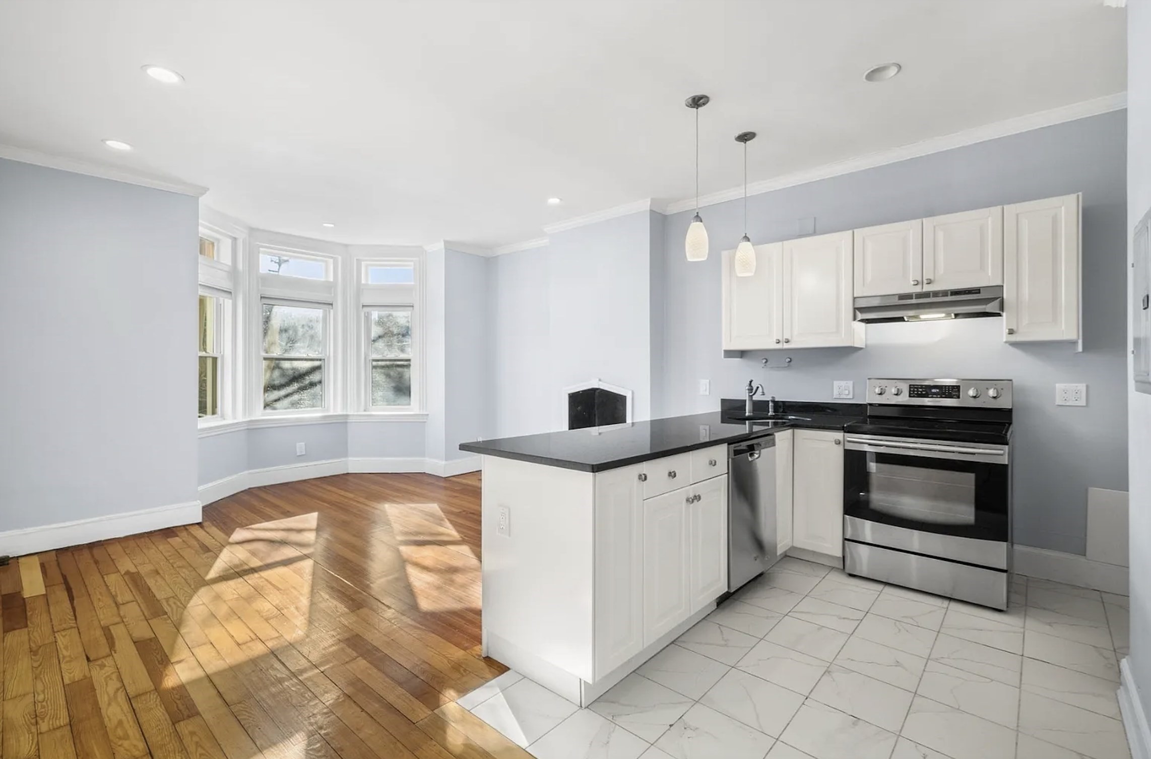 1834 Beacon St Unit 5, Brookline, MA 02445