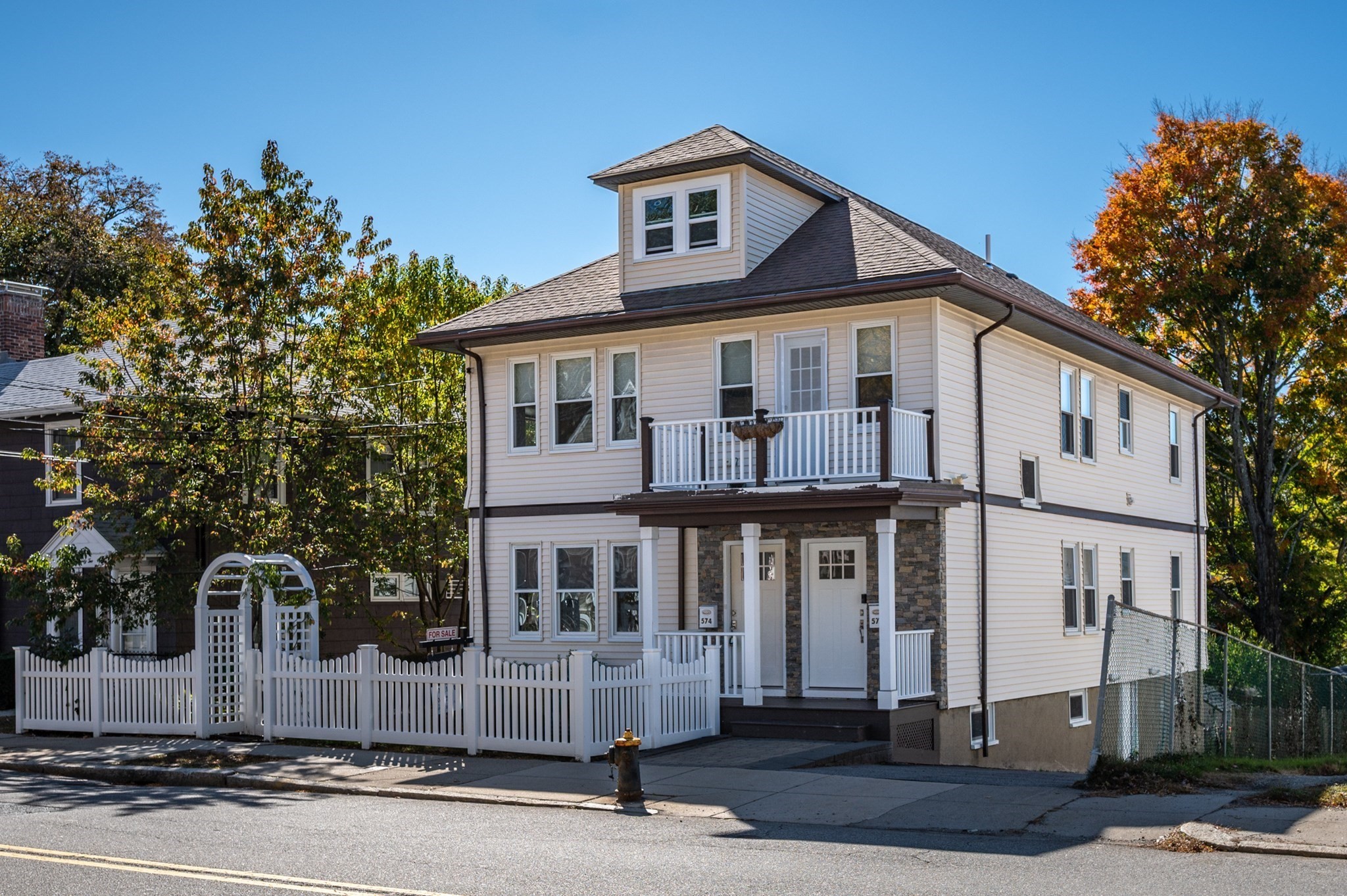 576 Lagrange St Unit 576, West Roxbury, Boston, MA 02132