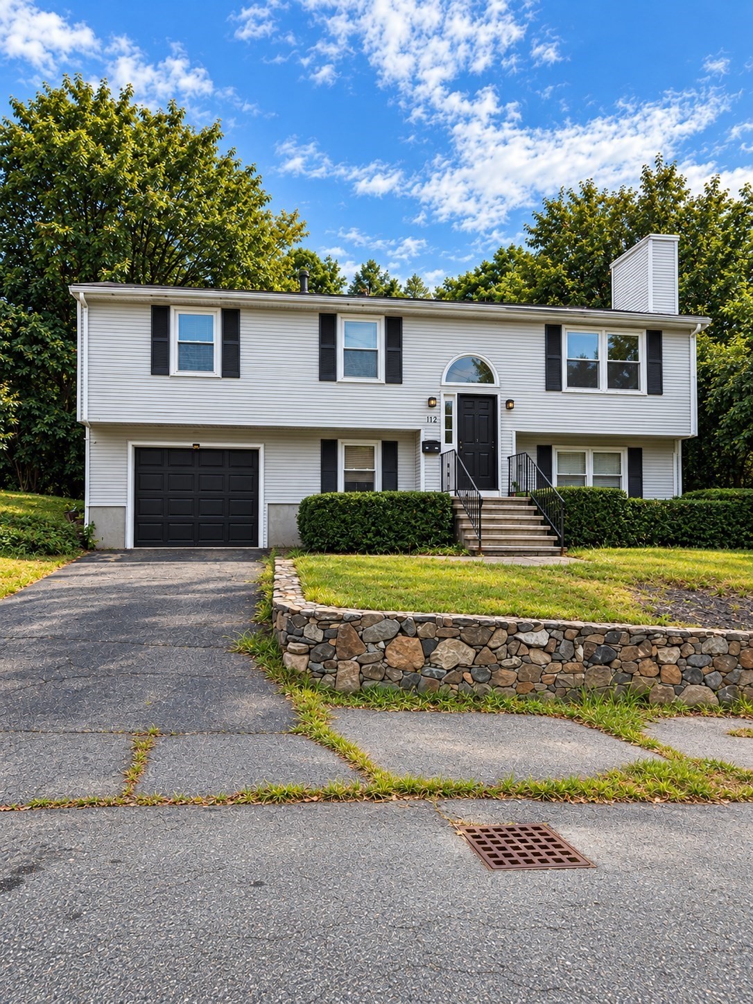 12 Preston Rd, Salem, MA 01970