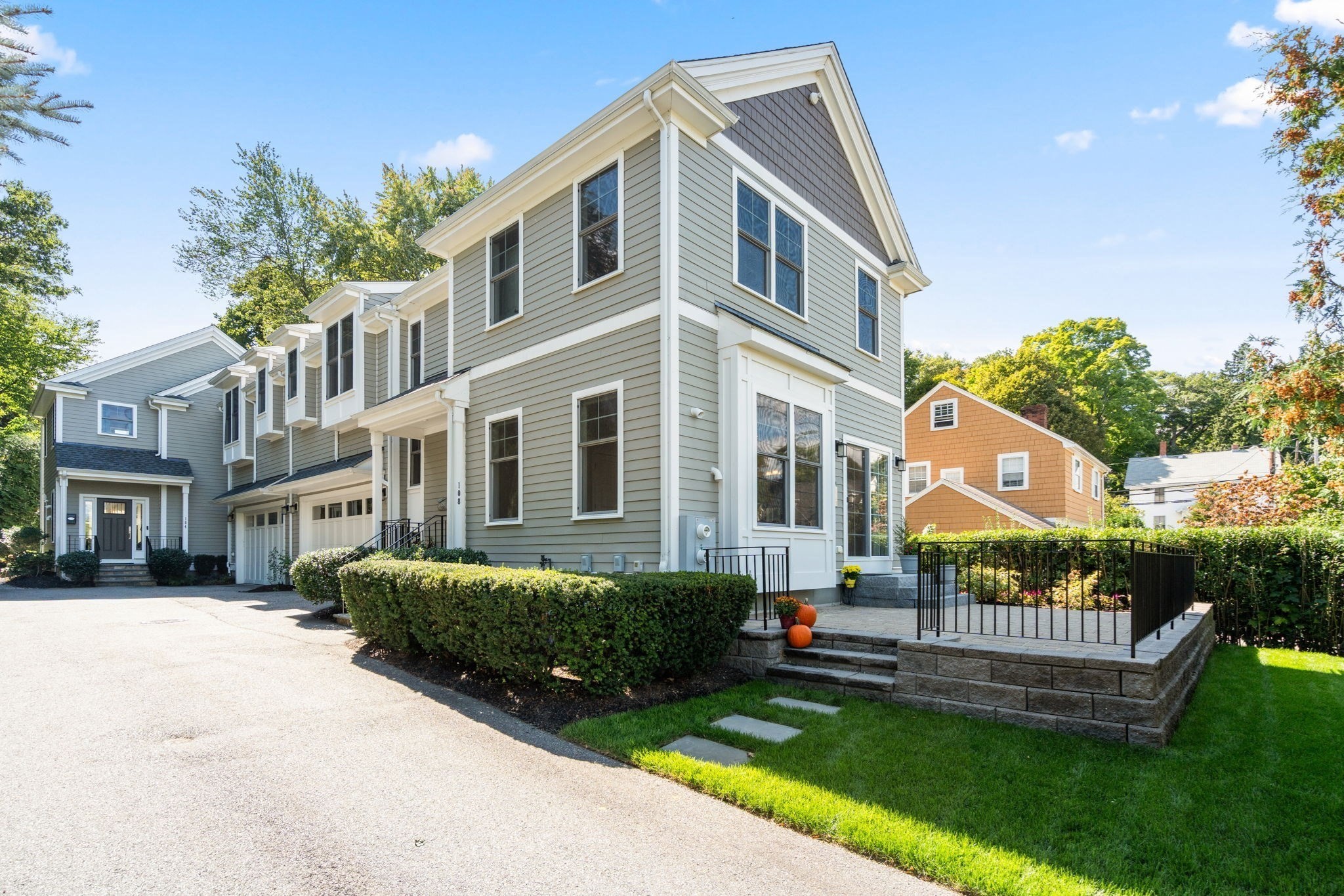 104 Hull St Unit 108, Newton, MA 02460