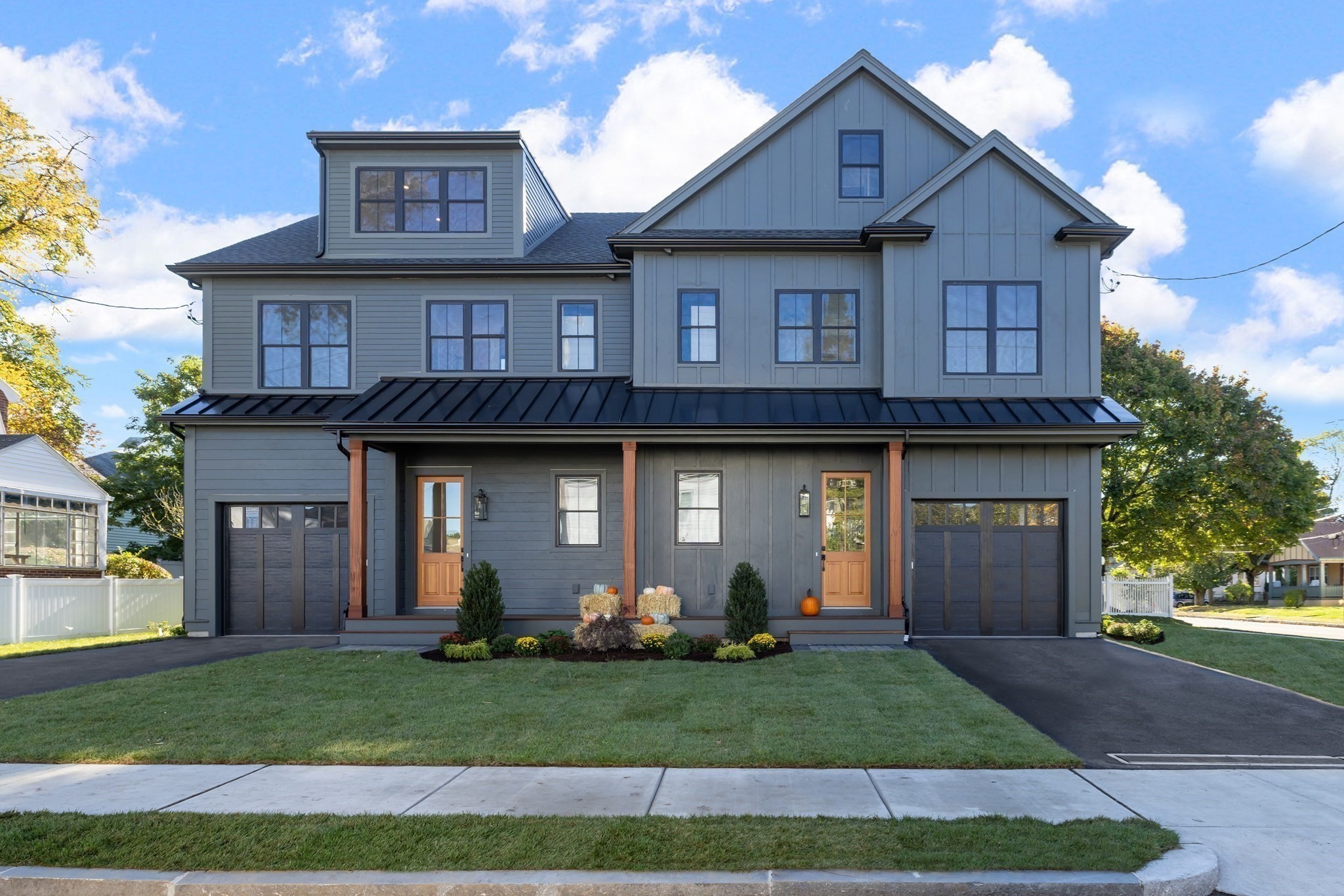 3 Lawn Ave Unit 1, Newton, MA 02460