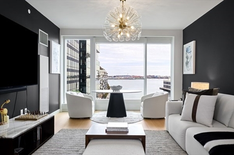 150 Seaport Blvd