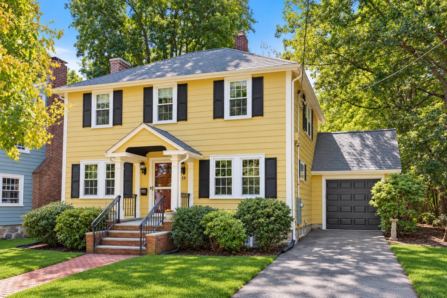 11 Ravenna Rd, Boston - West Roxbury, MA 02132