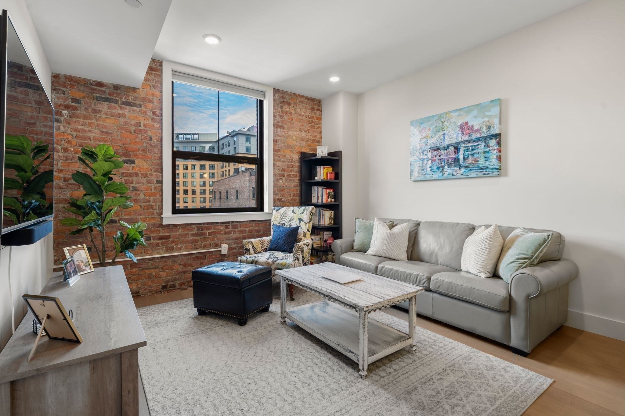 121 Portland St Unit 603, Boston - West End, MA 02114
