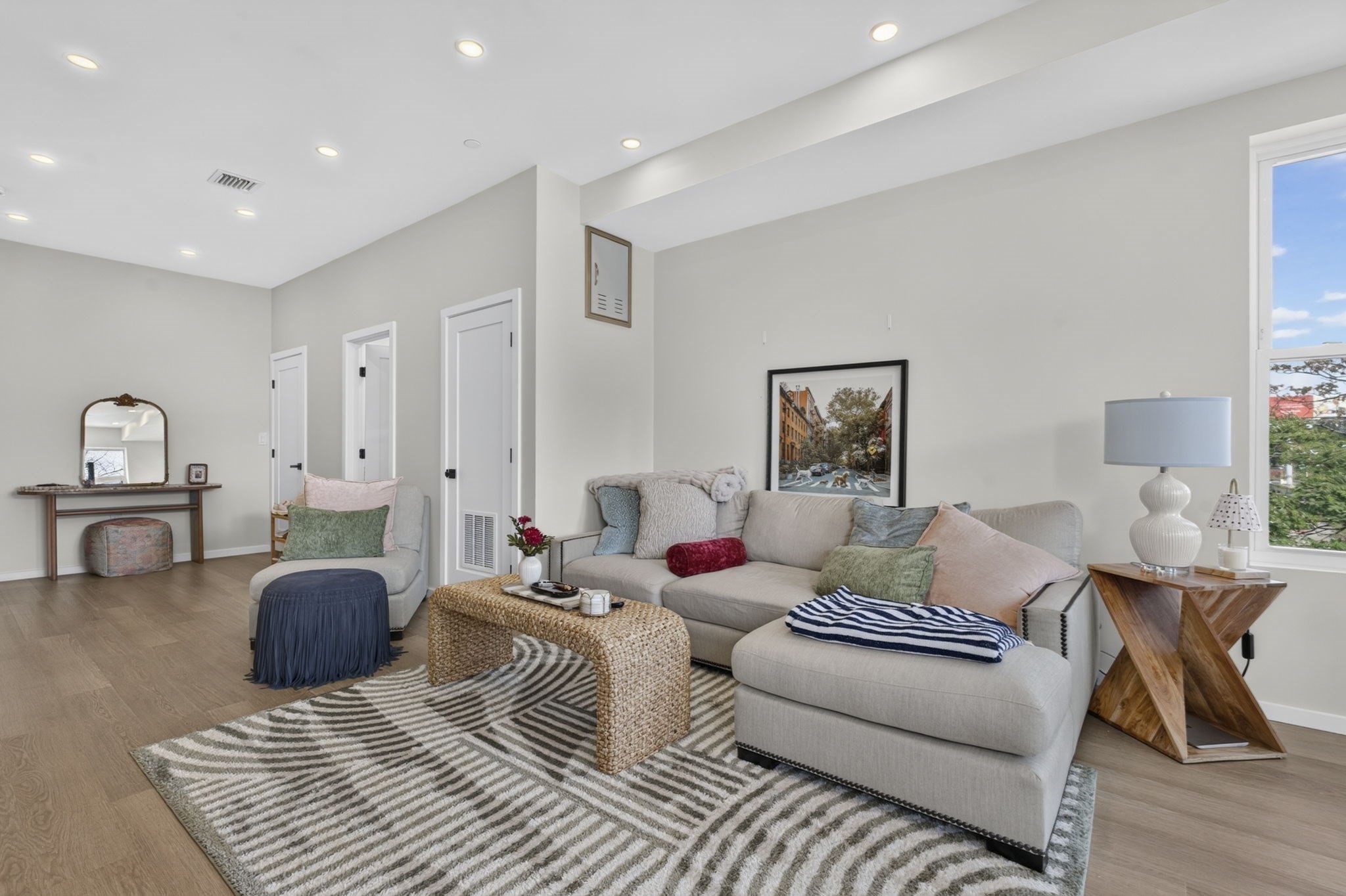 546 Saratoga St, Boston - East Boston, MA 02128