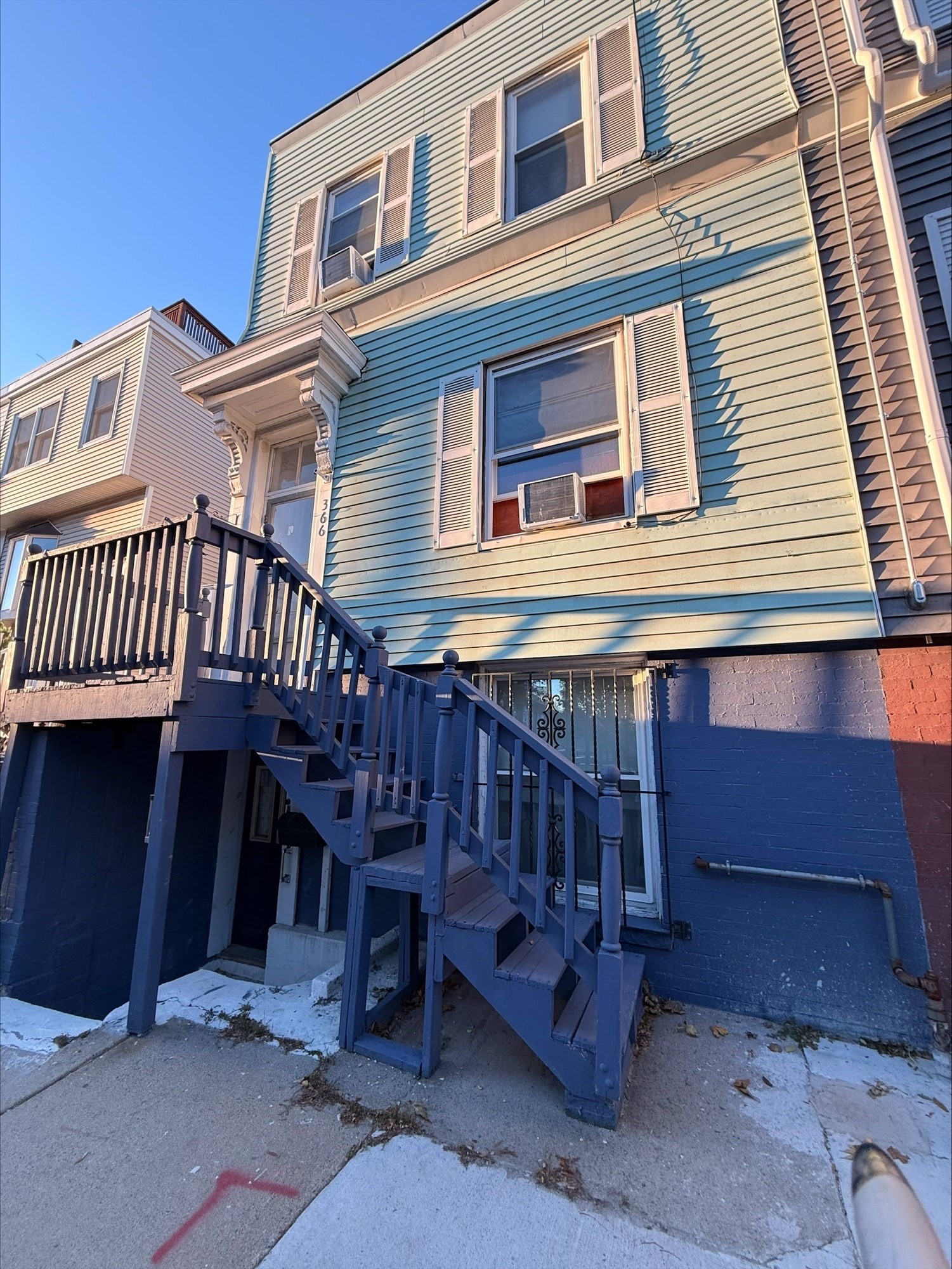 366 E 8th St, Boston - South Boston, MA 02127