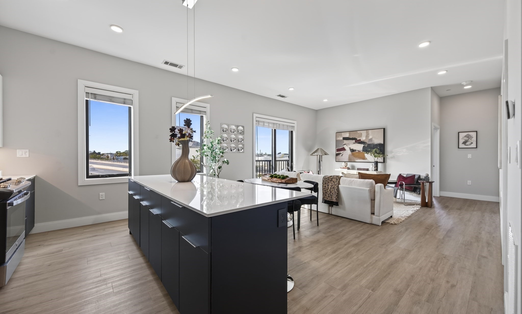 656 Saratoga Unit 205, Boston - East Boston, MA 02128