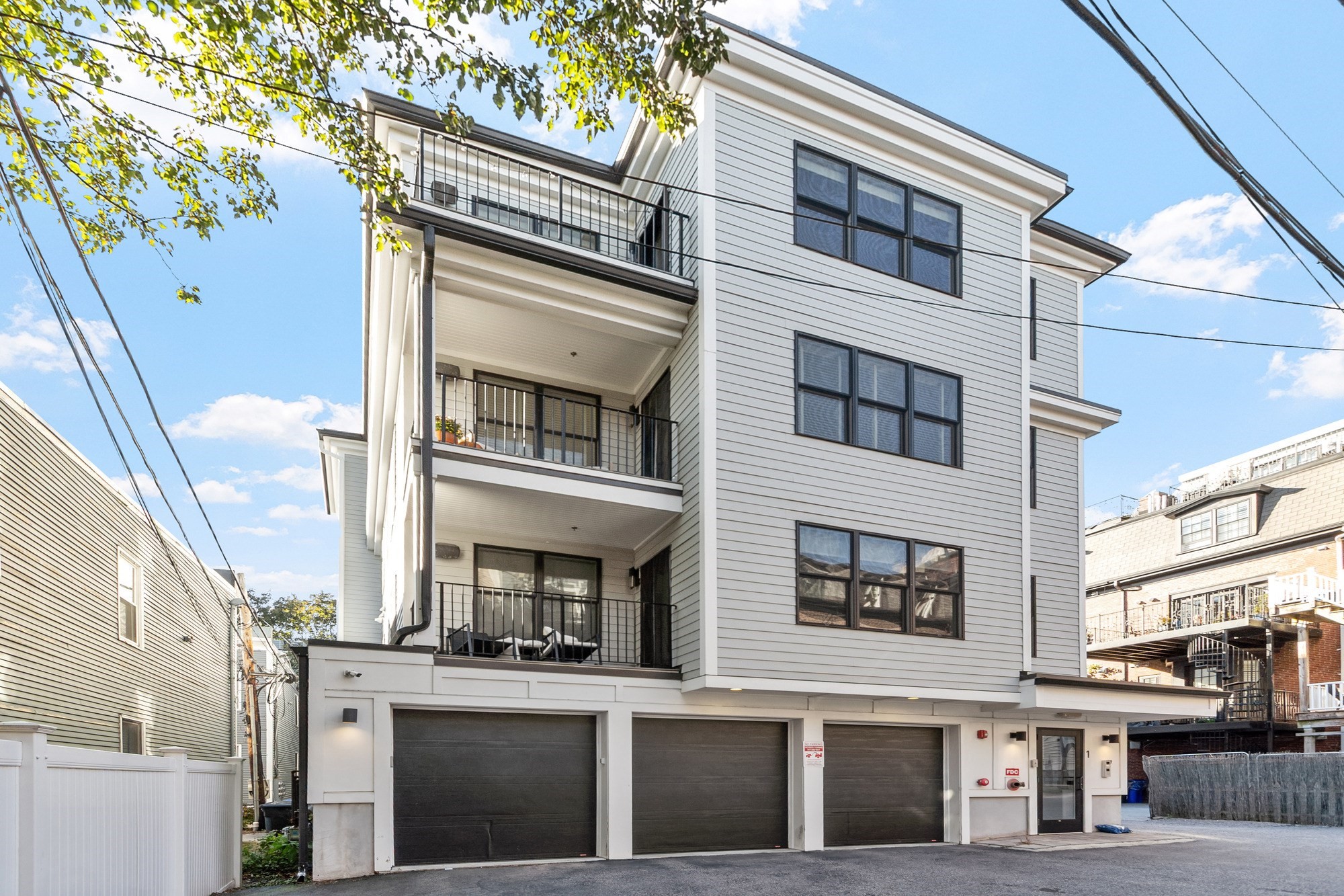 1 Leonard Pl Unit 4, Boston - South Boston, MA 02127