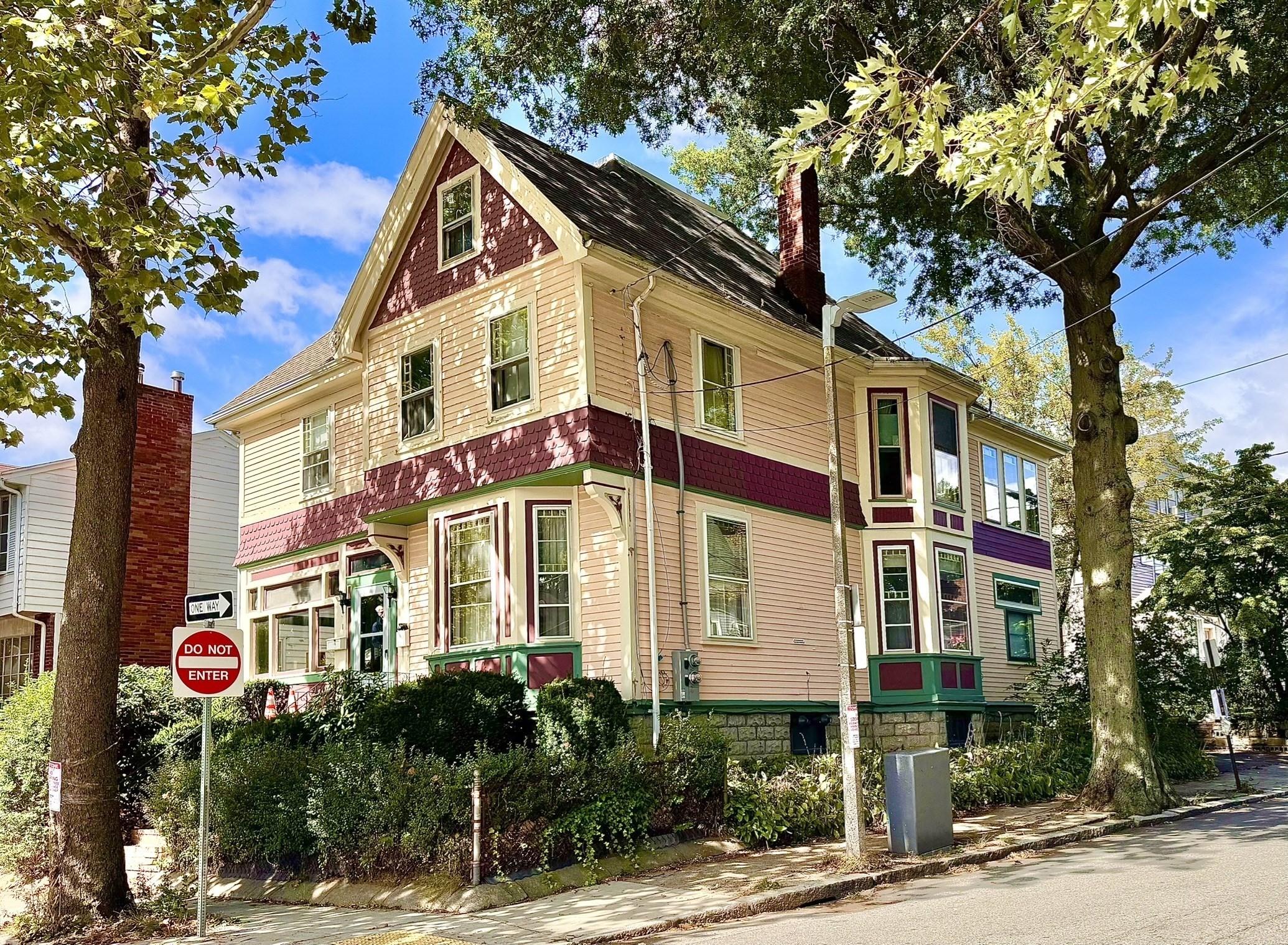 1 Moultrie St, Dorchester, Boston, MA 02124